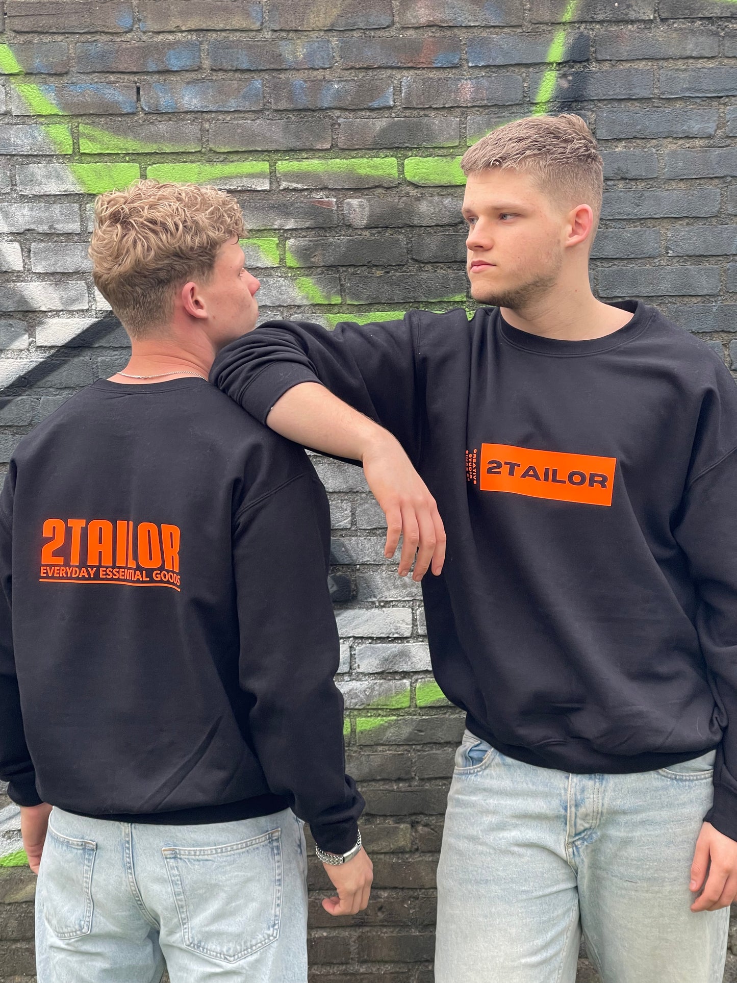 2TAILOR CREATIVE STUDIO EST.2024 SWEATER (XL)