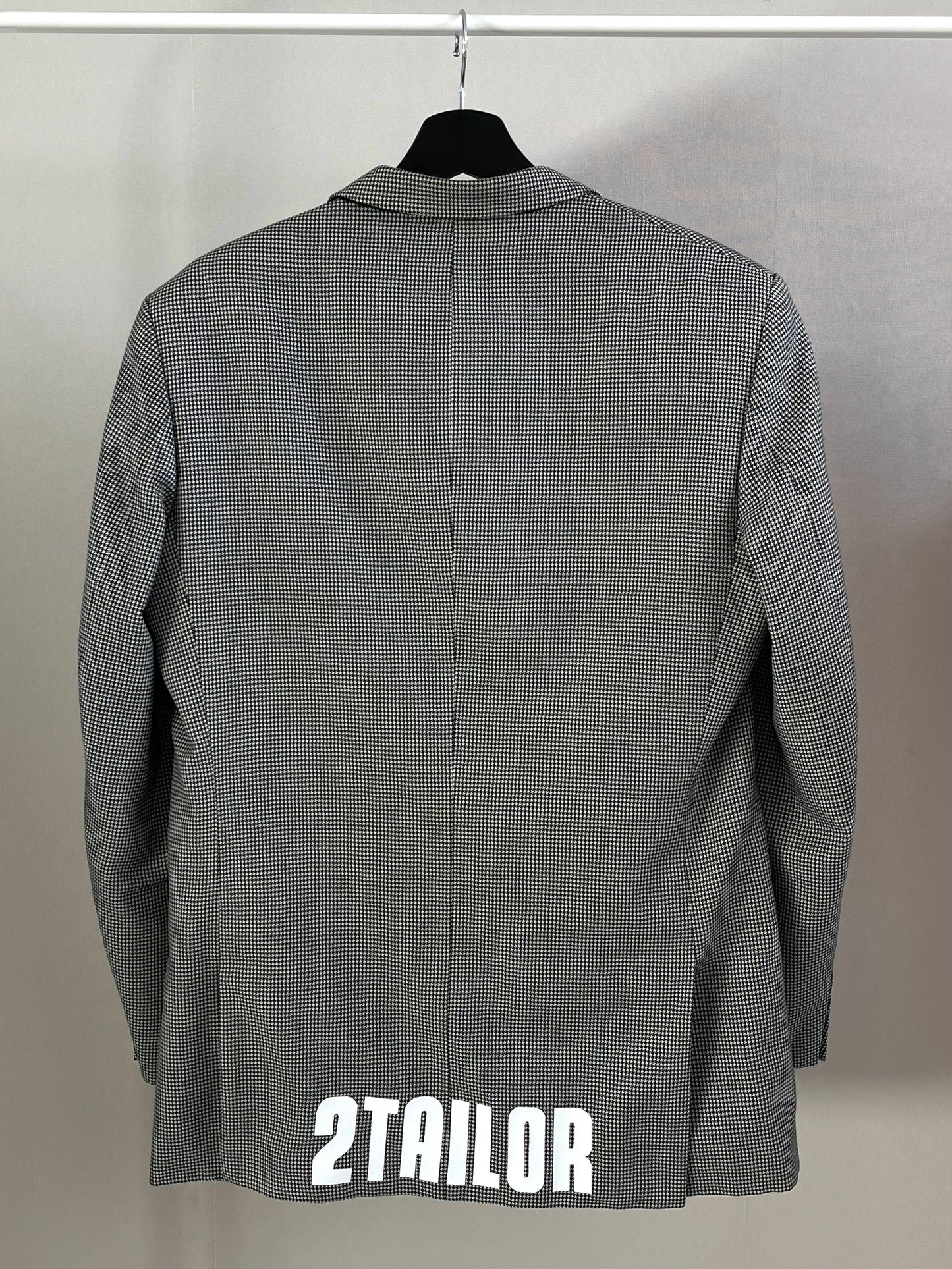 STYLE THAT KEEPS LIVING BLAZER