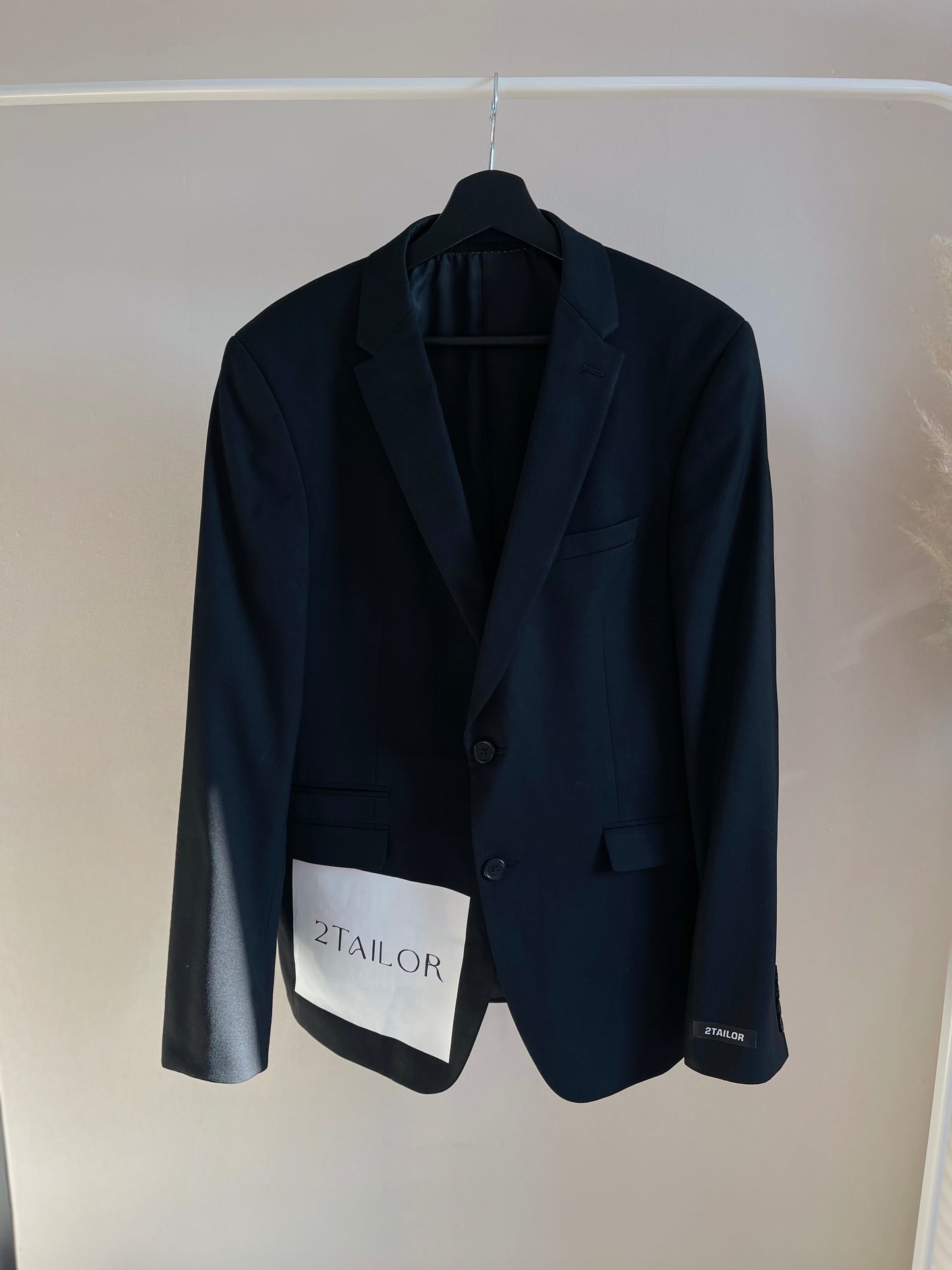 2TAILOR