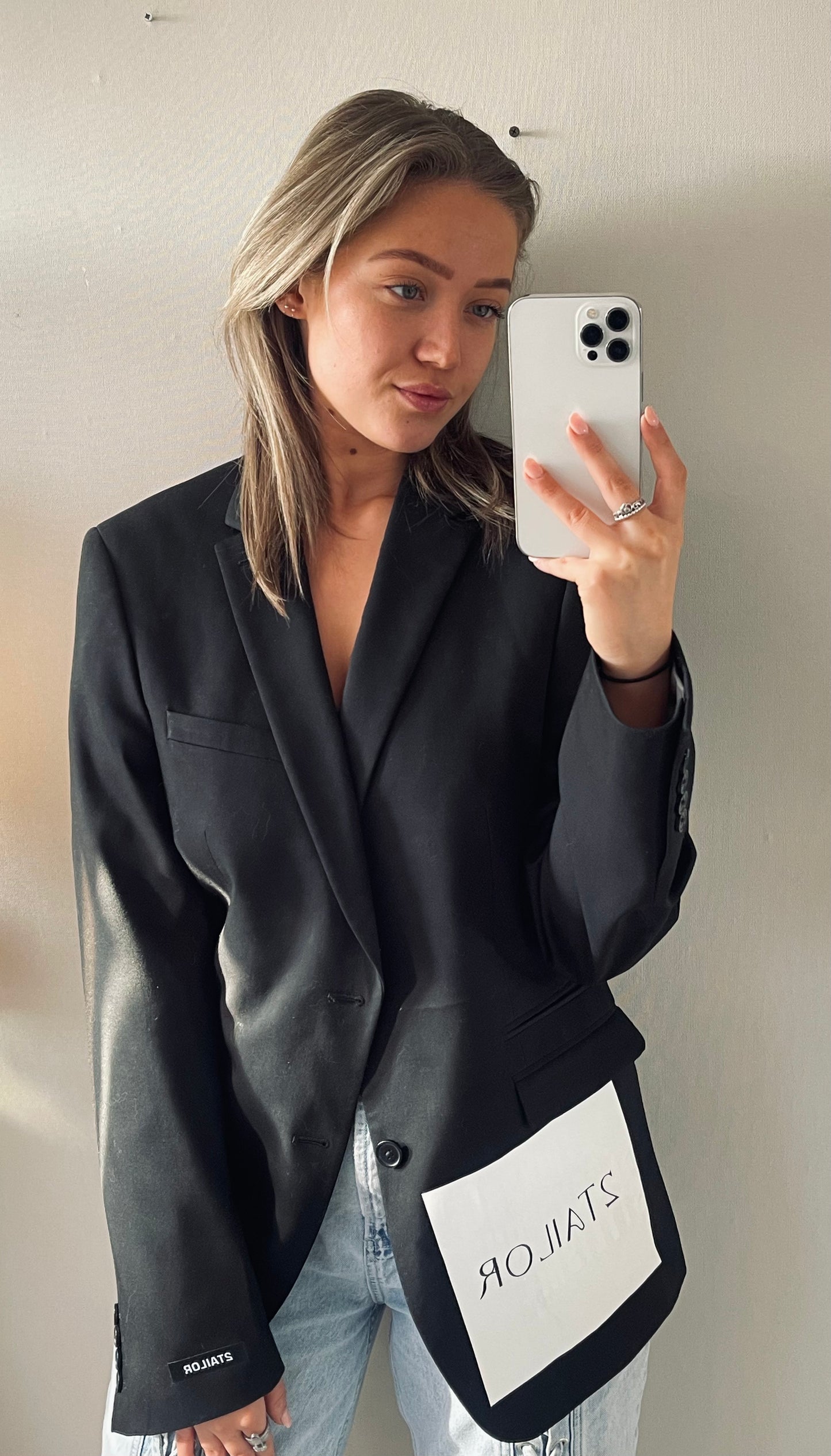 2TAILOR