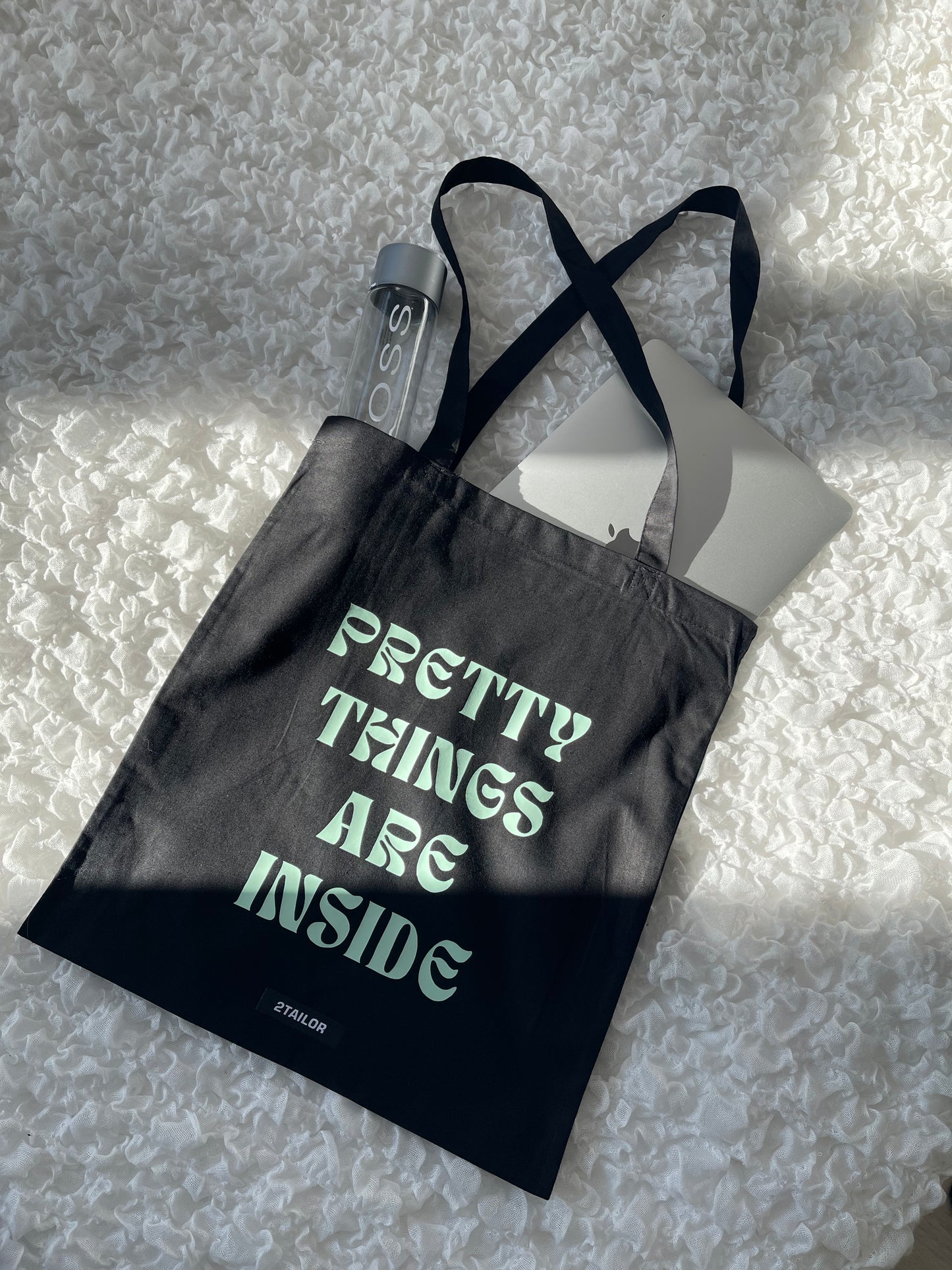 TOTE BAG PRETTY THINGS ARE INSIDE