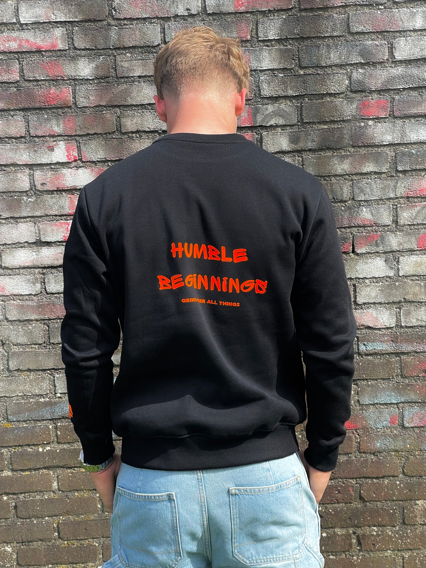 HUMBLE BEGINNINGS 2TAILOR SWEATER (M)